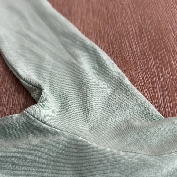 Angel Dear light green pistachio bamboo footie sleeper 0-3 3-6 months - Picture 5 of 5